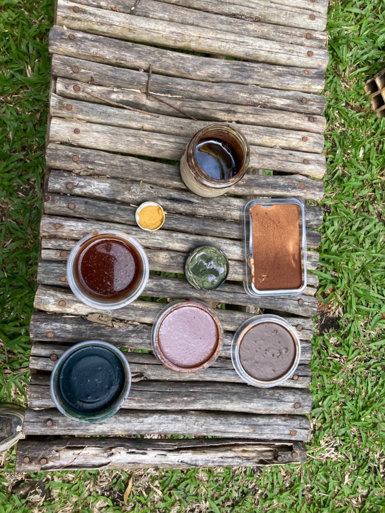 Collect and process natural pigments, photo 4