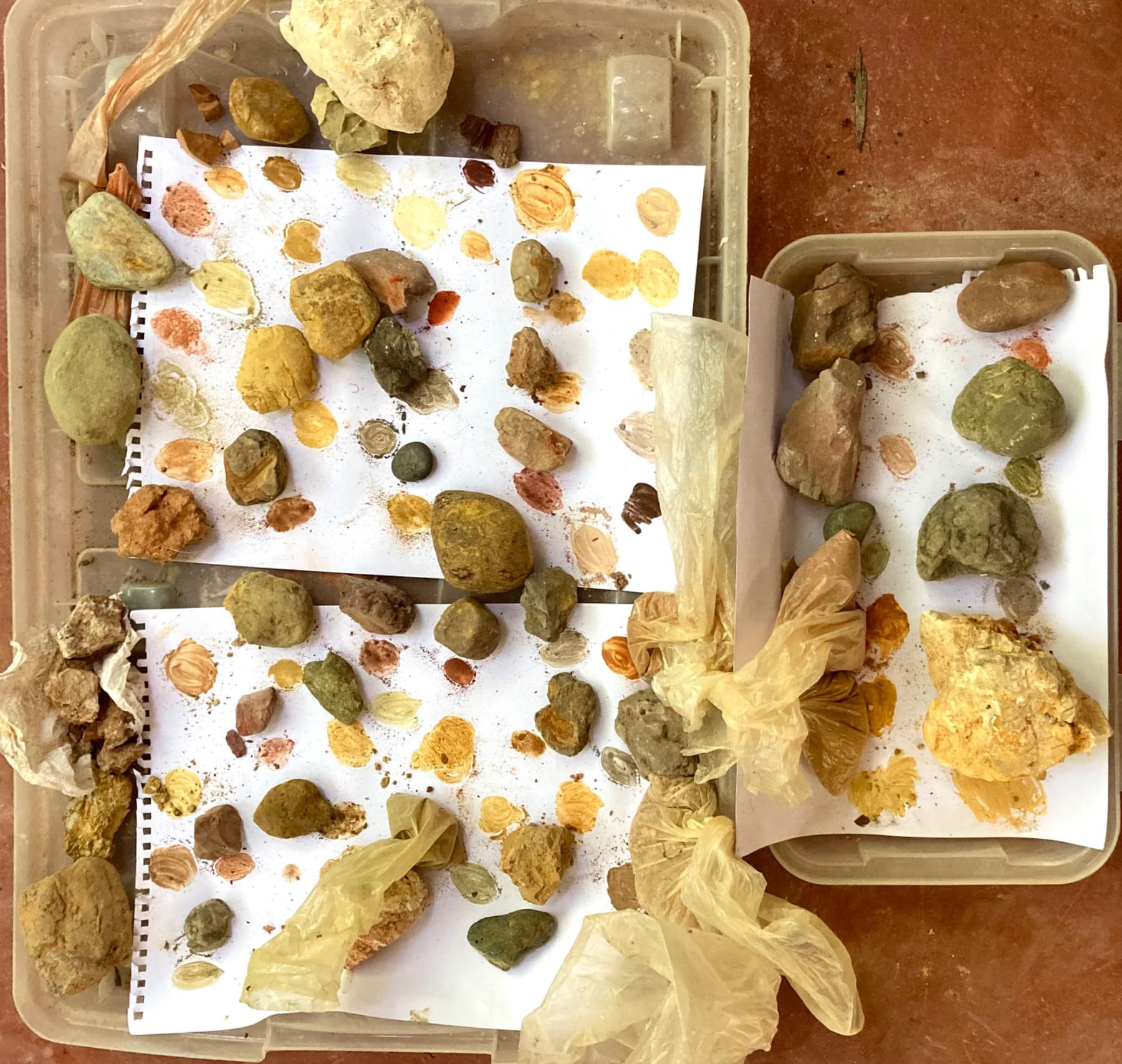 Collect and process natural pigments, photo 5