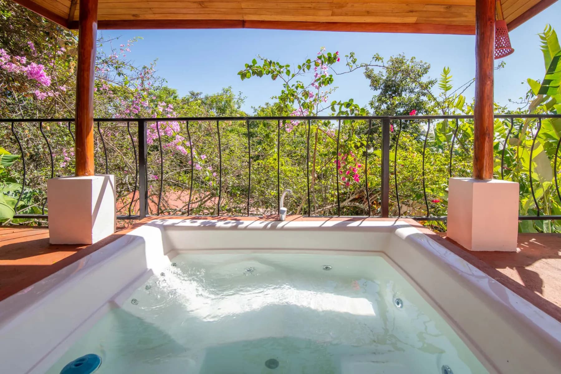 Monthly creative living on a Costa Rican mountain, photo 5